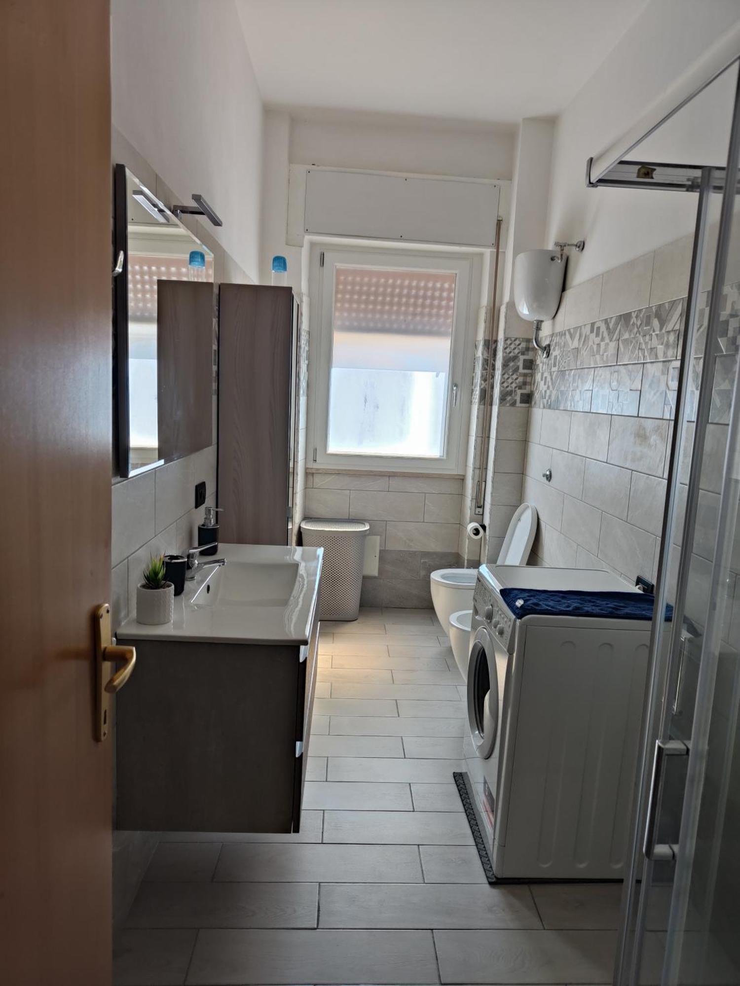 Casa Trezza Lägenhet Latina Exteriör bild